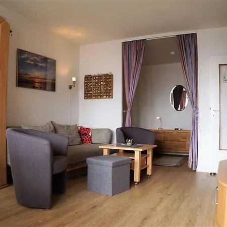 - Haus H, App 0h1002 Apartment *